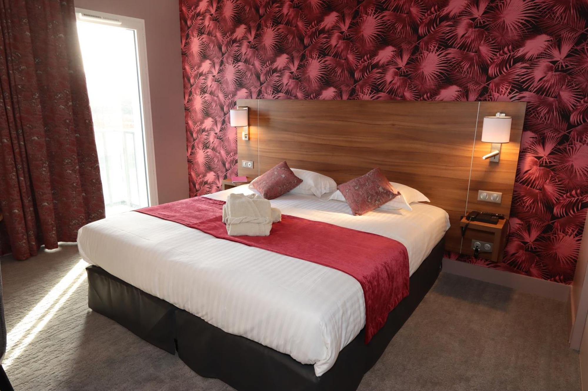 Brit Hotel Eden Spa Honfleur Eksteriør billede